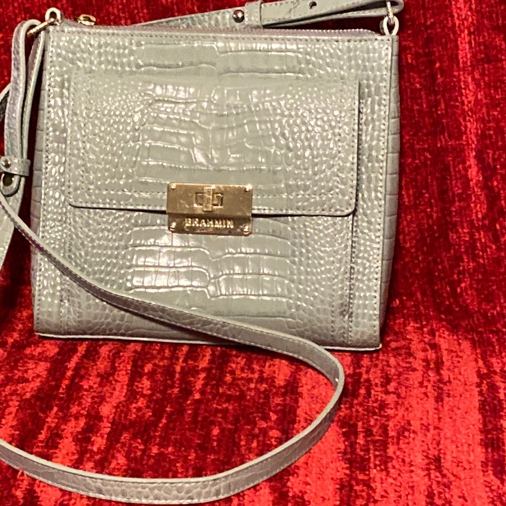 Great, Like new Brahmin Crossbody